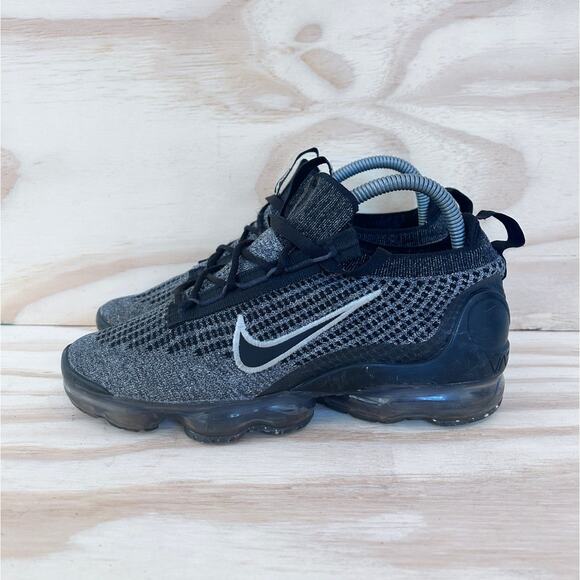Nike - Air Vapormax FK - Sneakers - Black - Kids Big Unisex - 5.5Y - DB1550-006 - Picture 3 of 9